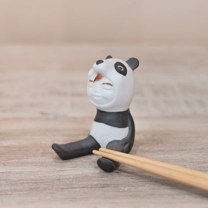 Japan Artisans 北川美宣 Handmade Playful Selection Chopstick Rest- Sitting bear