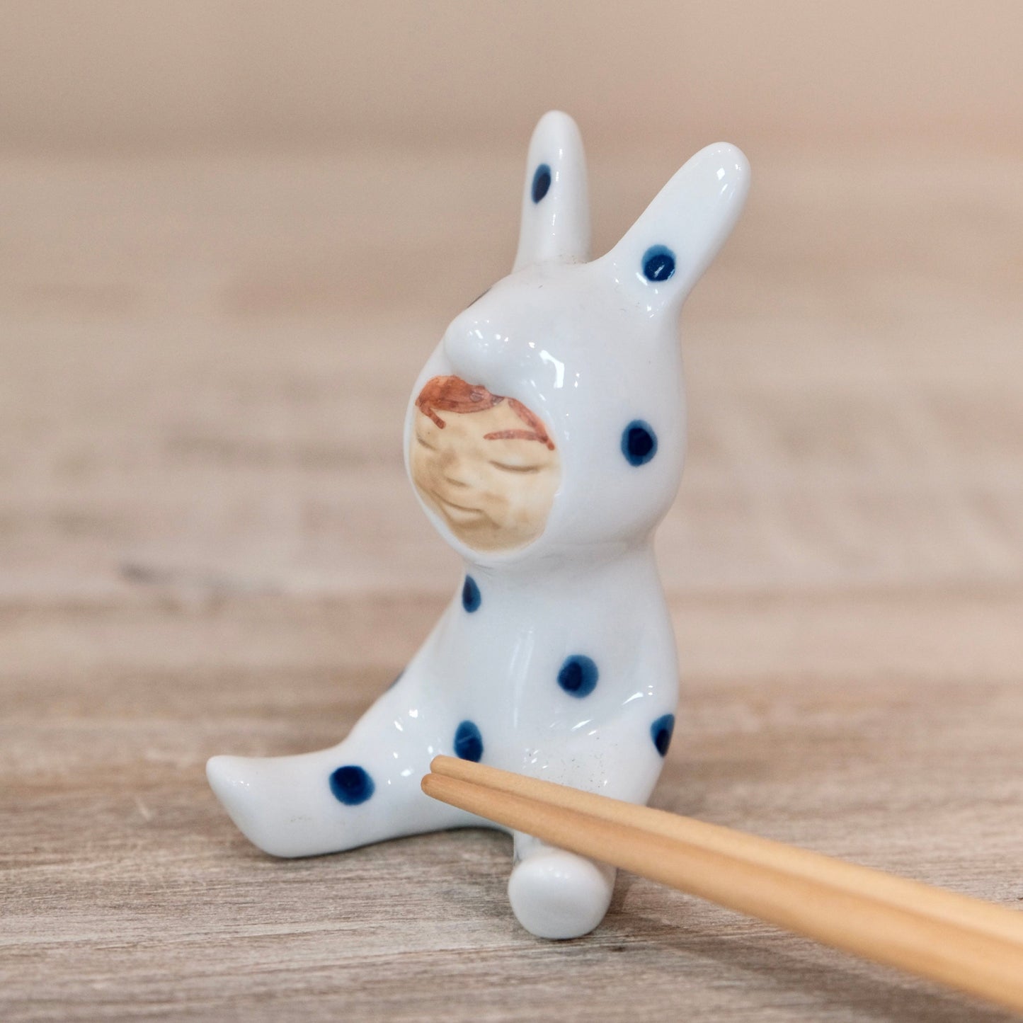 Japan Artisans 北川美宣 Handmade Playful Selection Chopstick Rest- Sitting rabbit