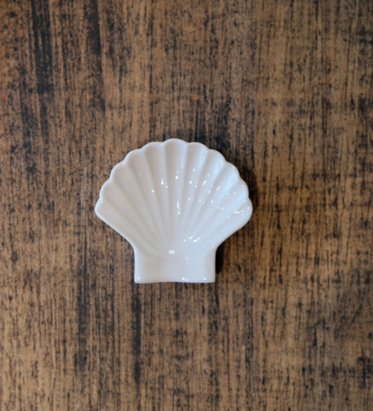 Taro Uchiyama | Mini Shell Chopstick Rest