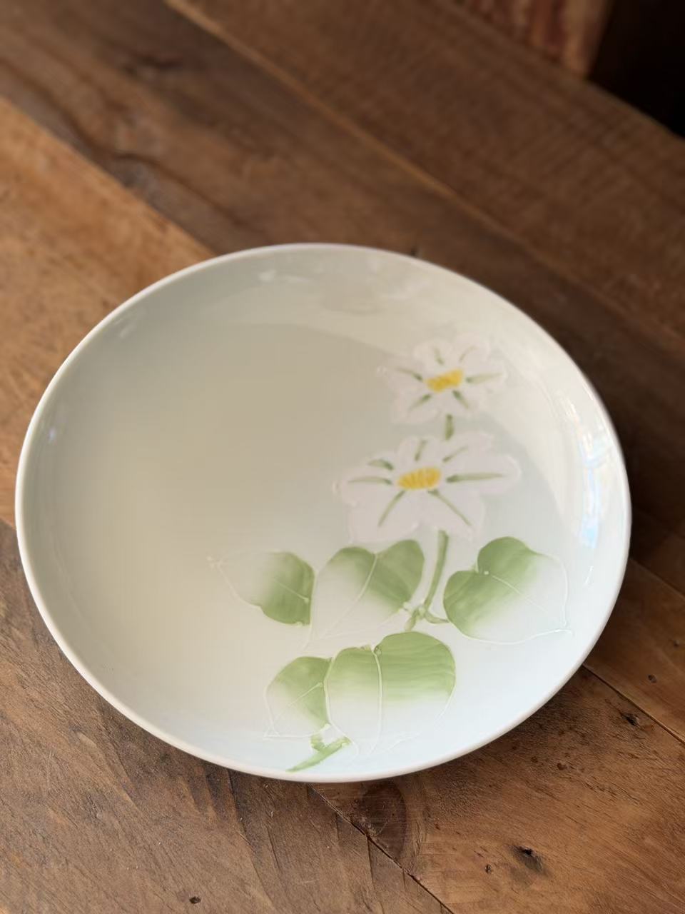 Hasami Ware (洸琳窯) Handmade The Green Glaze Flowers Plate