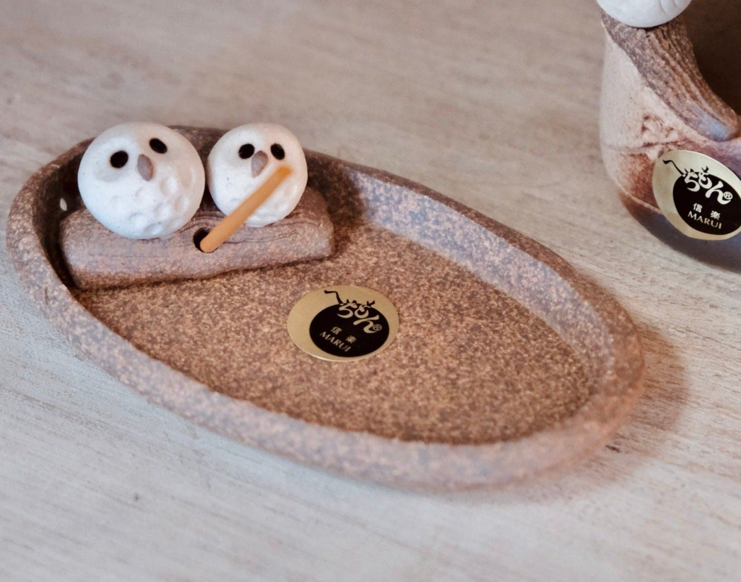 Shigaraki Yaki Owl Incense Stand (Gift box)