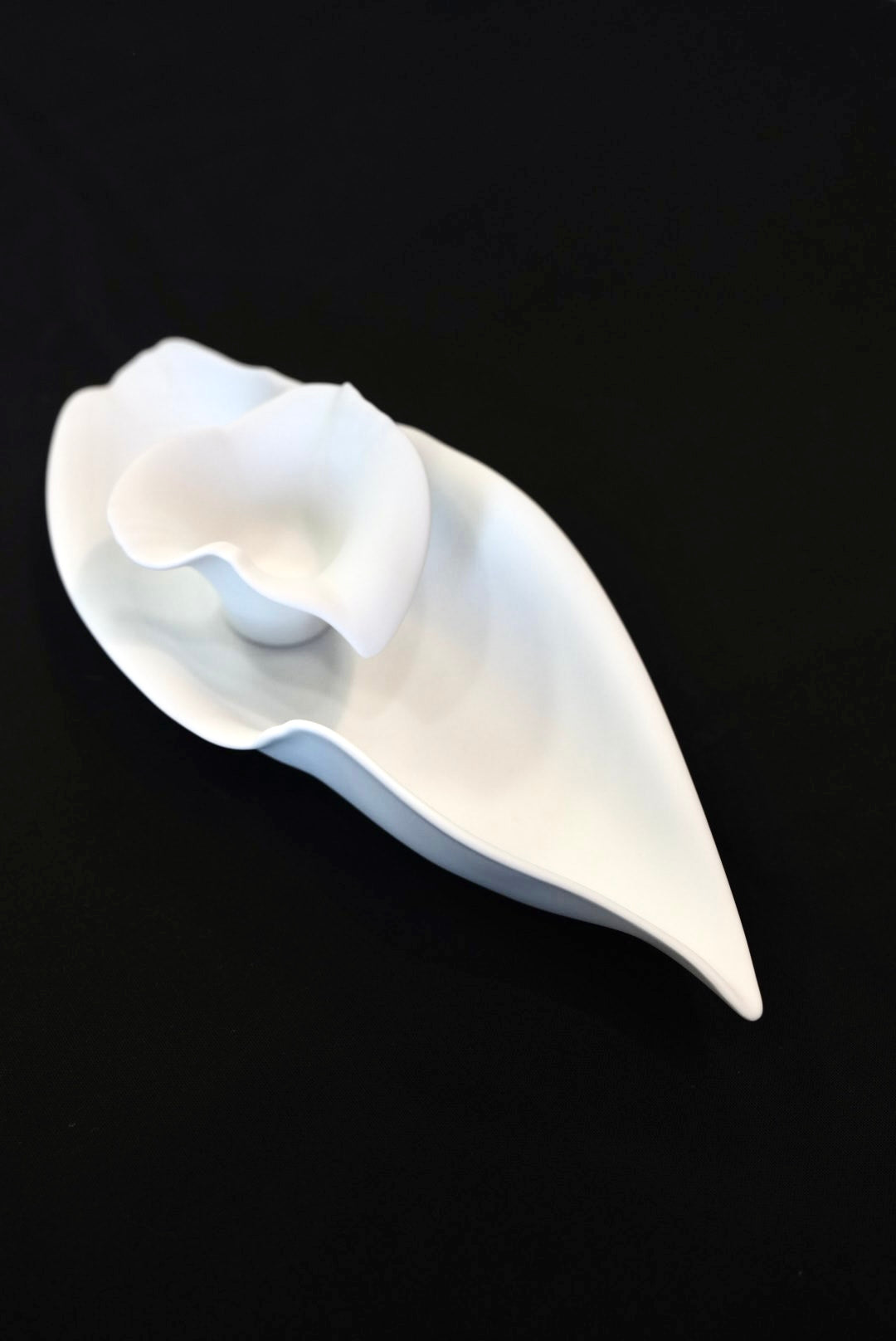 Arita Yaki  Handmade Calla lily shape Series