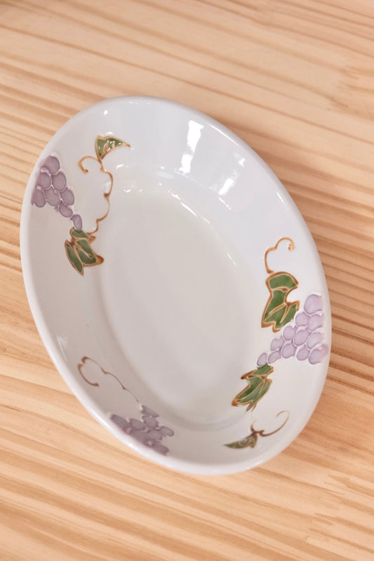 Tokushichi Gama Arita ware Fruits Oval Curry Plate-Purple Grape