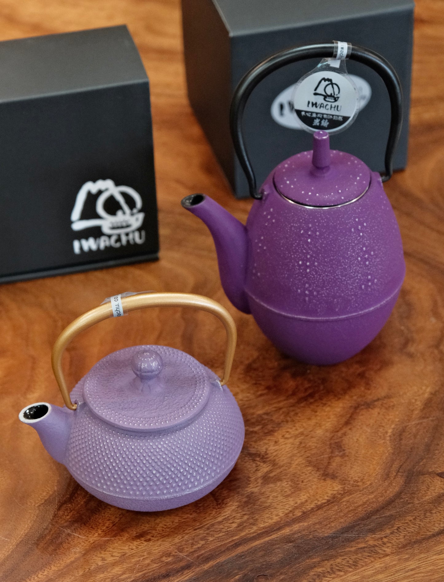 IWACHU Nambu Tekki Cast Iron 320ml Purple Teapot （Gift Box）