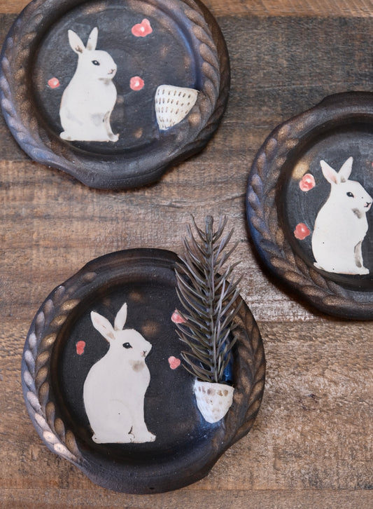 Artisans-森安幸代 Acne Pottery Studio Handmade Wall Vase (Rabbit)