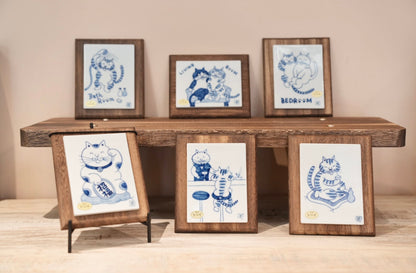 Japan Arita Hand painted “Sōmetsuke Cat Tile” Ceramic Plates with Wooden Frame