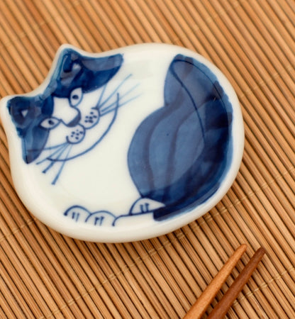 Arita ware handmade Blue white Cat series chopstick rest