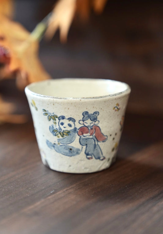 TATA pottery-田中大輝＆田辺桂 Choko Cup (Panda With Chinese Girl)