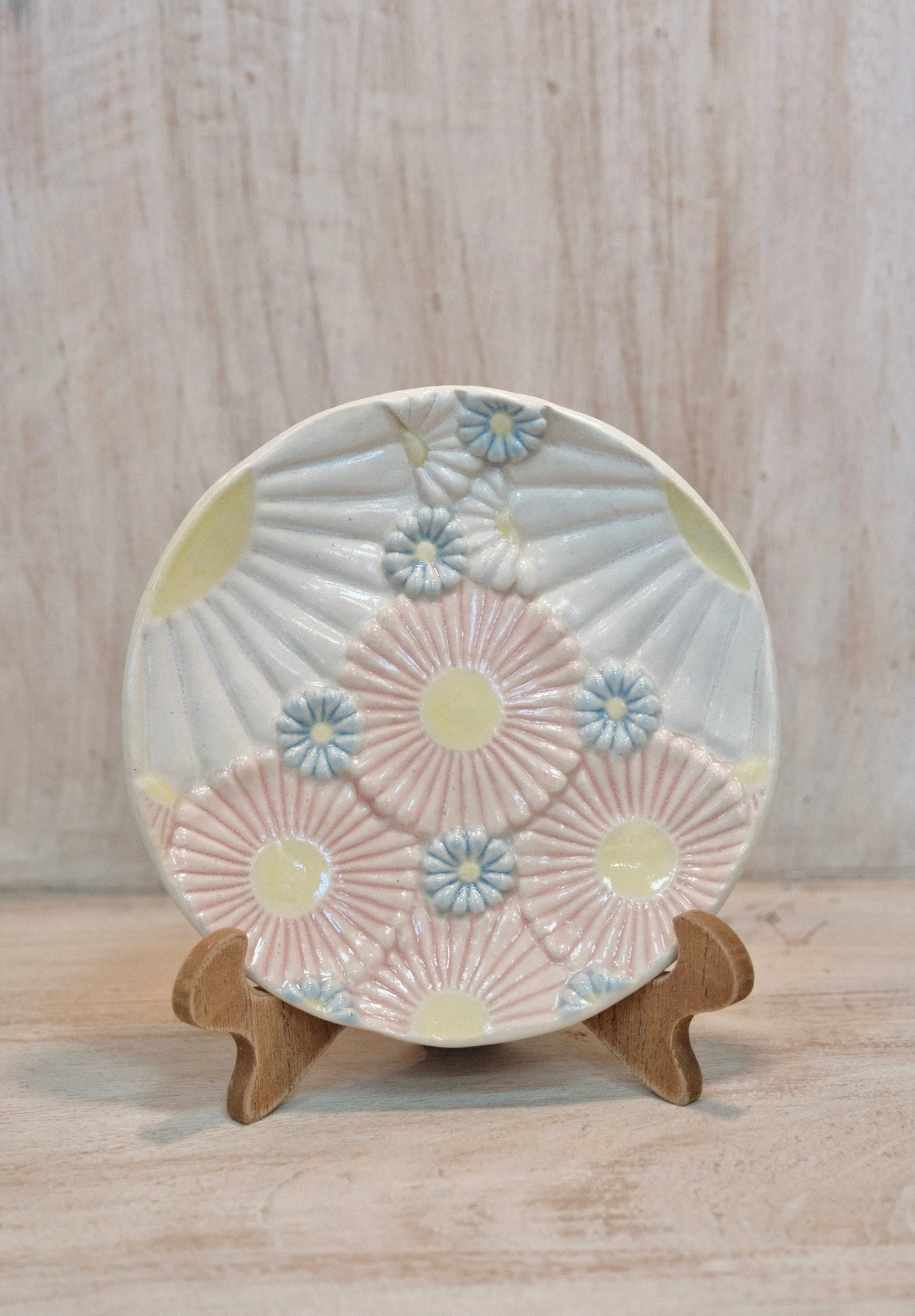 Misao Ishiguro-石黒美佐緒 Handmade 5.5'' Small Plate (Pink Chrysanthemum)
