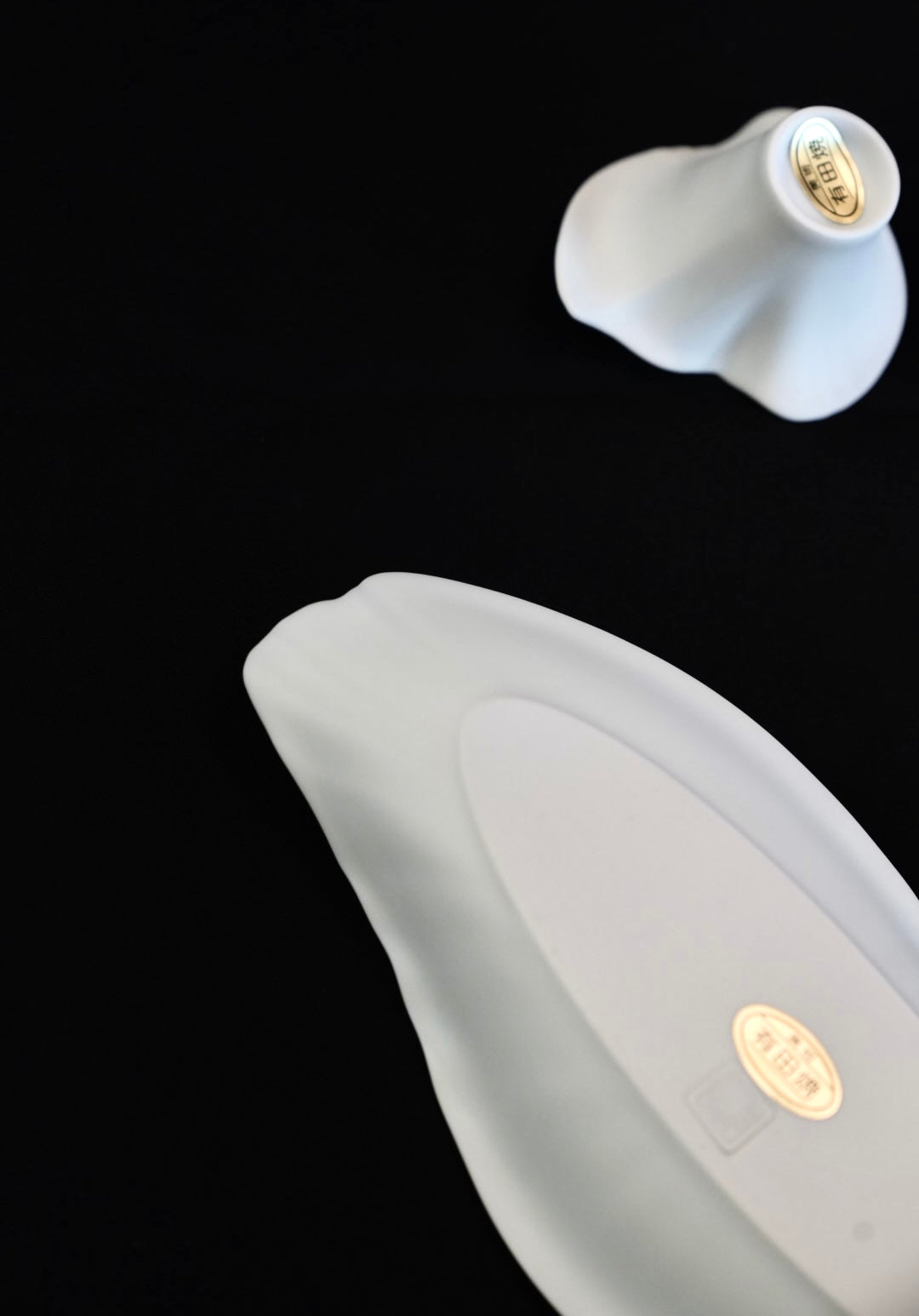 Arita Yaki  Handmade Calla lily shape Series