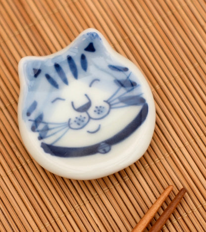 Arita ware handmade Blue white Cat series chopstick rest