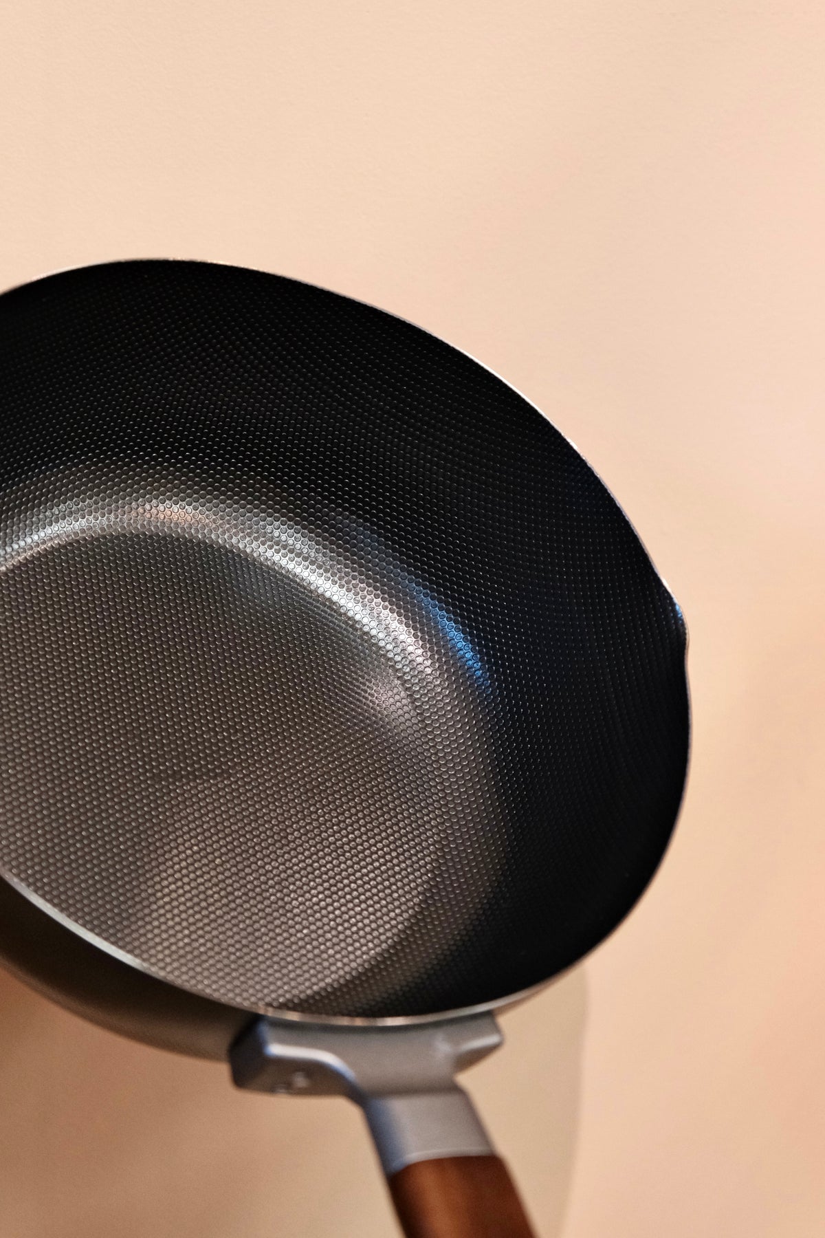 Japanese Double-Sided Embossed Iron Deep Frying Pan – 24cm