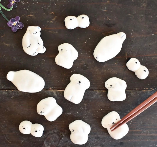 Misa Omote-表 美沙 Kutani Artist Handmade chopstick rest (White series)