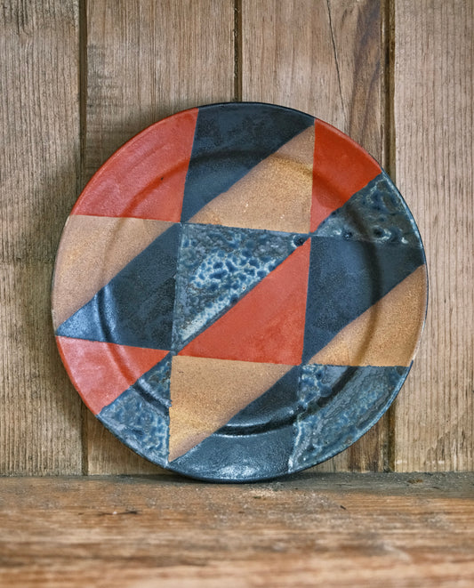 Shun Yoshino -吉野 瞬  Handmade 7.5” Small Round Plate (#3)