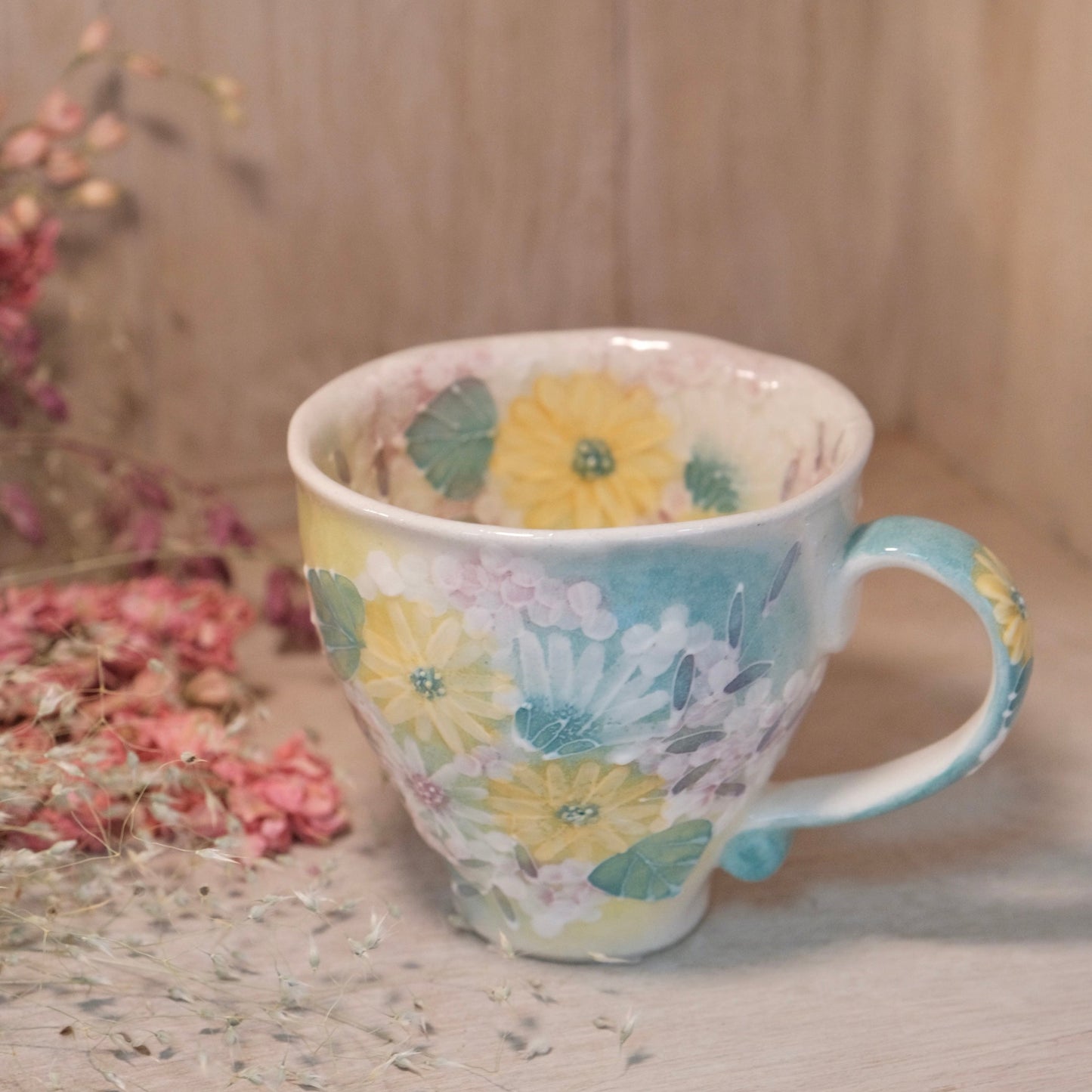 Seto Ware YUZURIHA Flower Mug