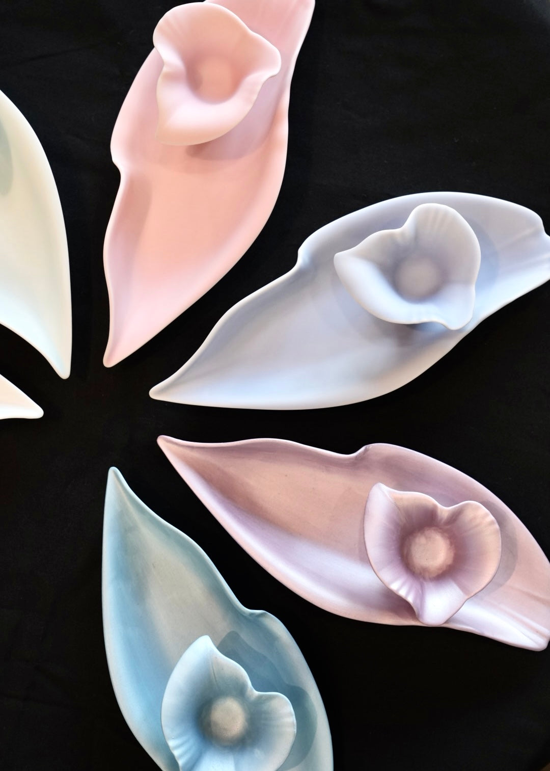 Arita Yaki  Handmade Calla lily shape Series