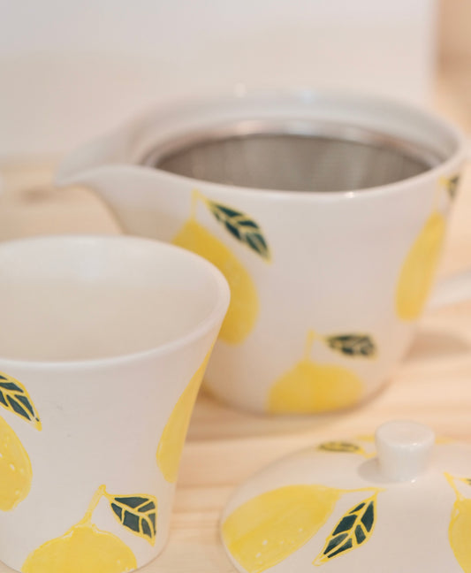 Kikuso Kiln Japan Hasami Hasami handcraft Lemon Tea set