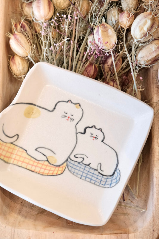 Natsumi Muroi 室井夏実- Handmade square plate