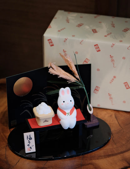 Yakushigama Nishikisai Moon-Viewing Rabbit Set – Large