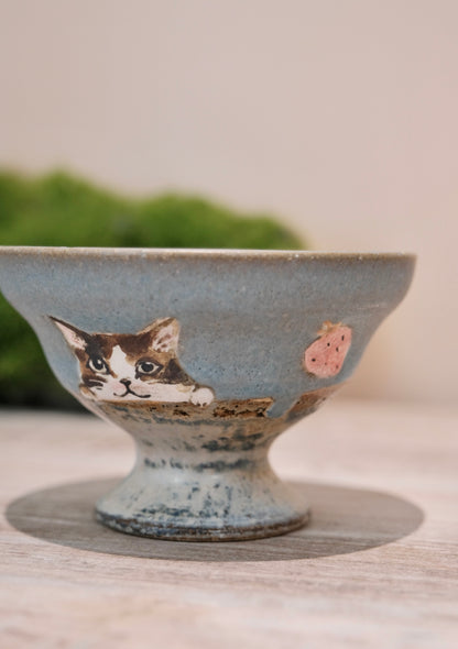 【2026 Exhibition】Acne pottery Studio handmade small goblet cup (Cat & Strawberry)