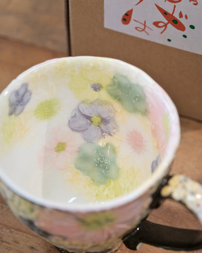 Seto Ware YUZURIHA Flower Mug