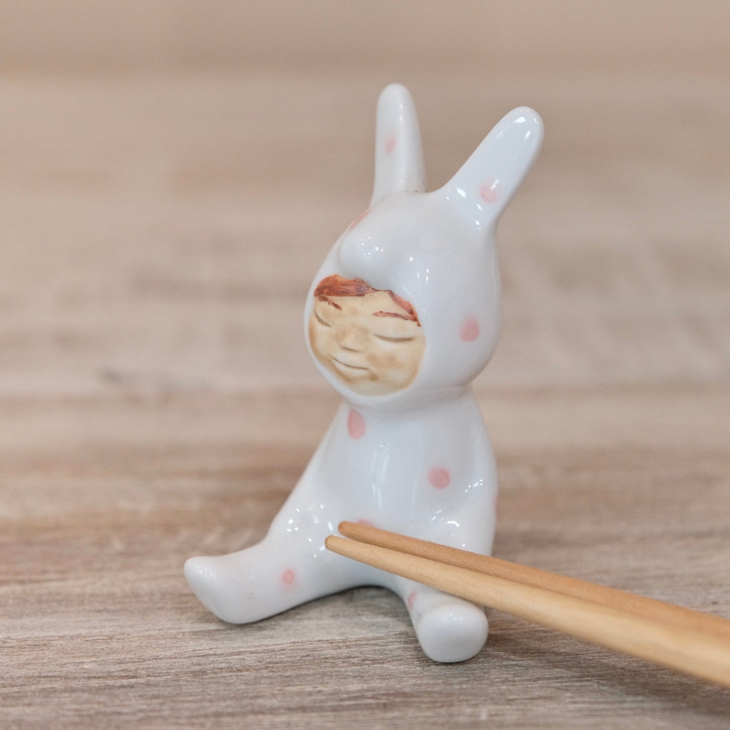 Japan Artisans 北川美宣 Handmade Playful Selection Chopstick Rest- Sitting rabbit