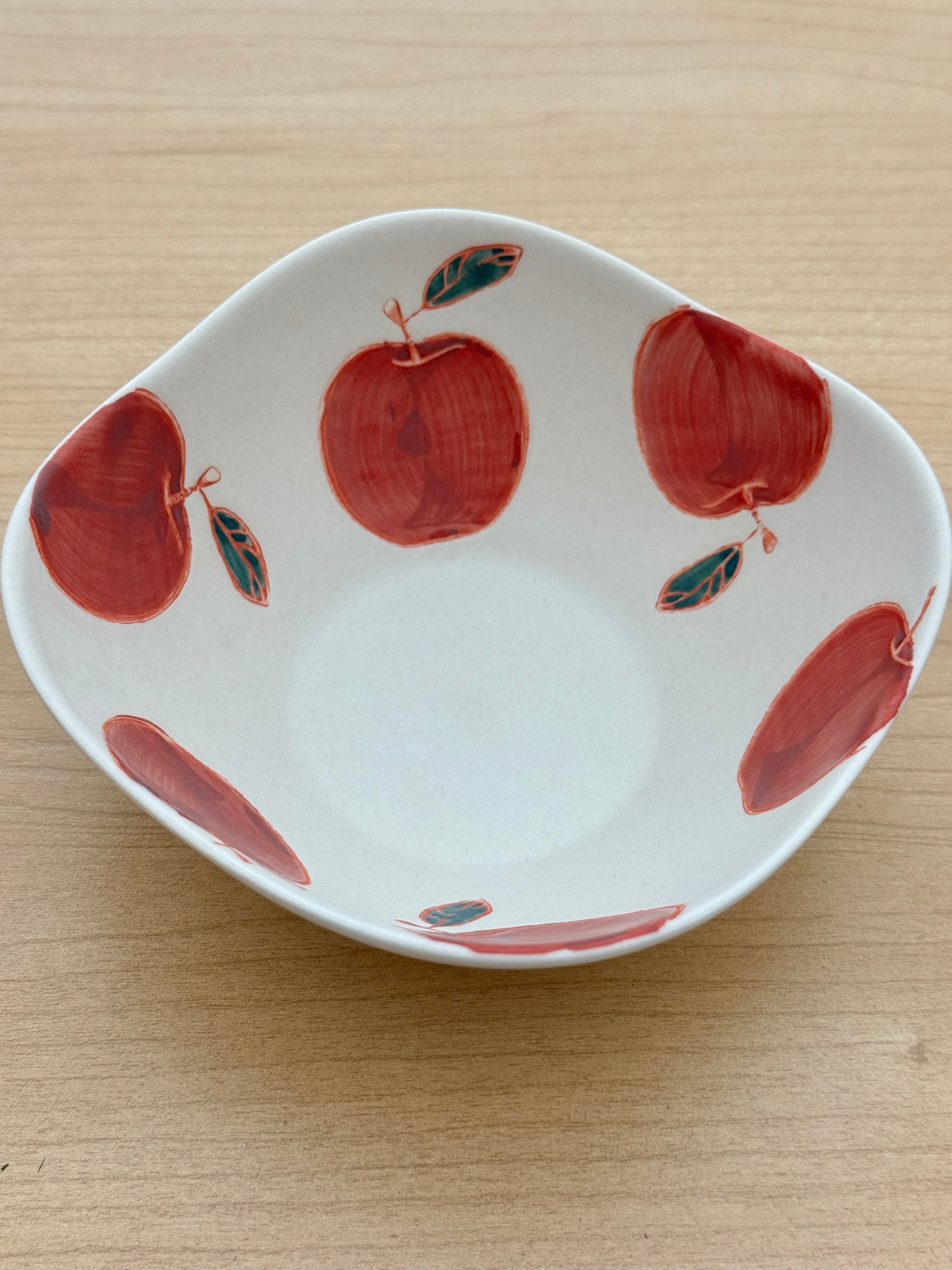 Kikuso Kiln Japan Hasami  handcraft Apple square bowl