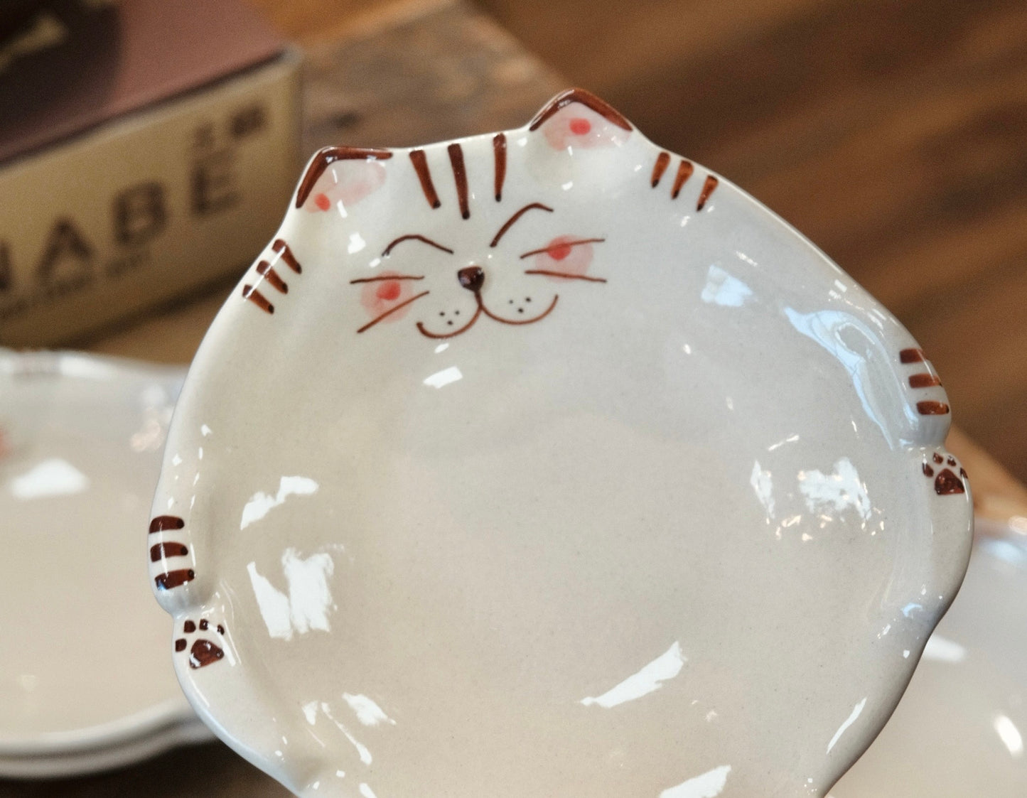 Hasami Ware Handcraft Cat Large Plate