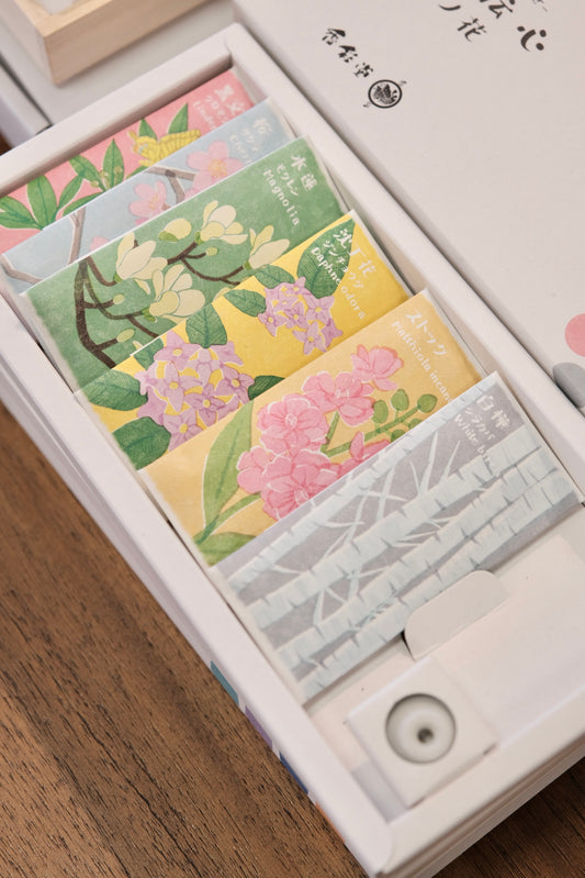 Kousaido Incense Kaden Shin “Hana no Ka” (Flower Fragrance) 以花伝心 香ノ花 6*6