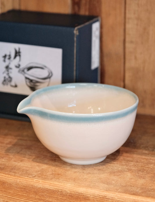 Japan made Spouted Matcha Bowl (Blue)