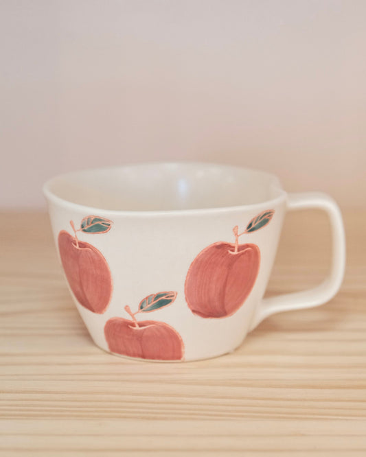 Kikuso Kiln Japan Hasami handcraft Apple soup cup