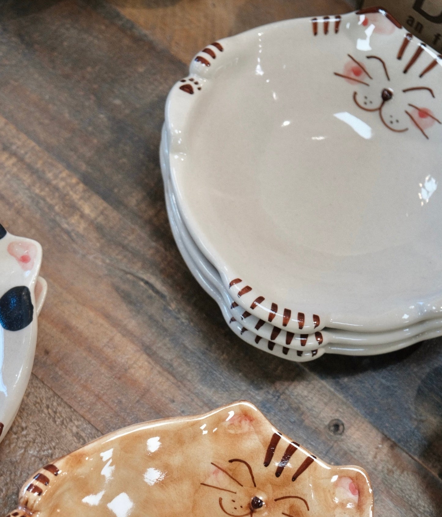 Hasami Ware Handcraft Cat Large Plate