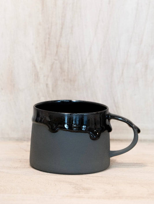 Eiji Miyaki-宮木英至 doripin mug (Black x Black）