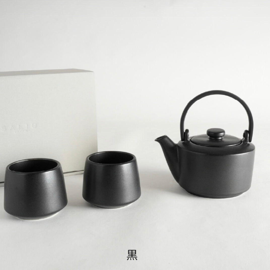 SALIU 缘En Earthen Teapot Japanese Tea Pot Gift Set (Black)