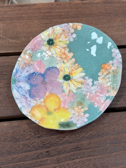 YUZURIHA FLOWER HANDMADE CERAMIC FLOWER Cake plate