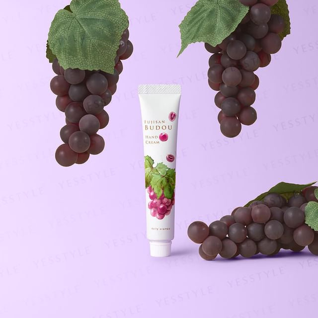 Japan Fujisan Budou X Daily Aroma grape limited-edition Hand Cream 20g