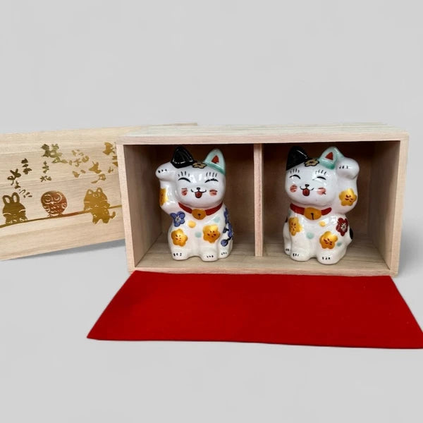 Yudachi Gama Handcraft Lucky Shofuku Sankichi Pair set (Wooden Gift Box)