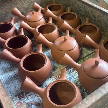 Tokoname Japan Artisan Handmade tobikanna pattern  kyusu Teapot by by Gyokkosaku 玉光