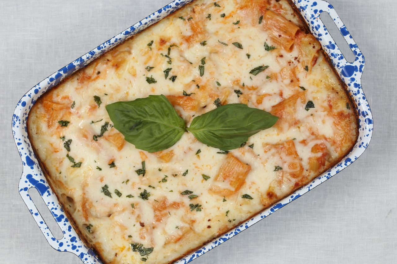 Crow Canyon Home
Splatter Lasagna Pan