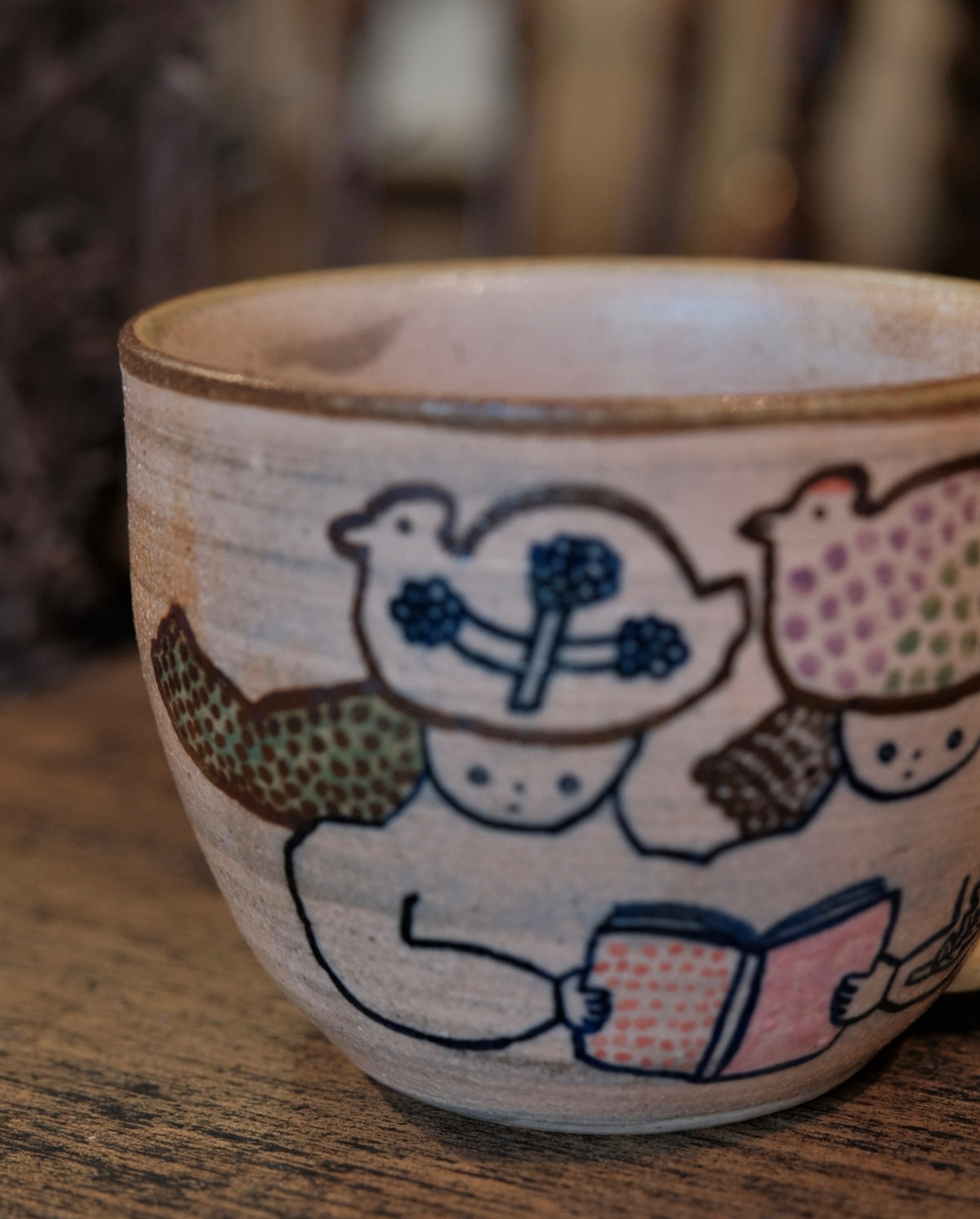 Keiko Matsumoto Handmade Reading Friends Mug detail view