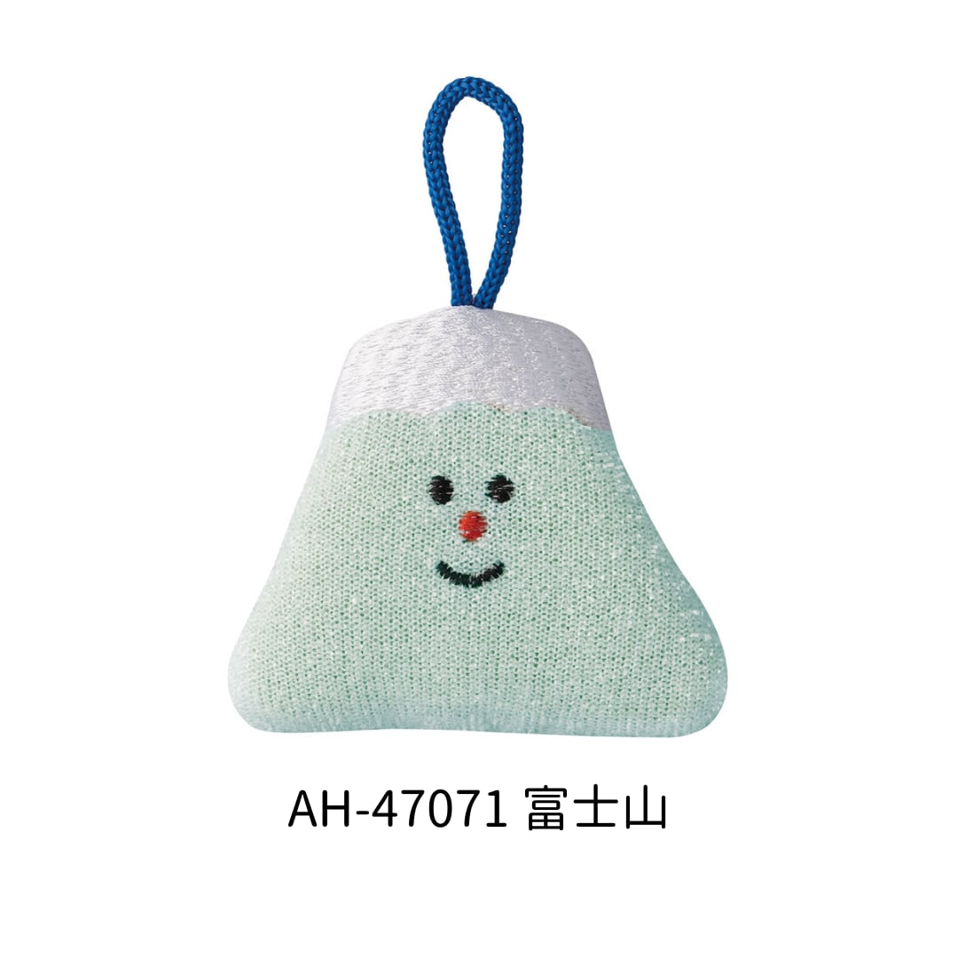 DECOLE Kirakira Sparkle Cleaning Sponge - Mount Fuji