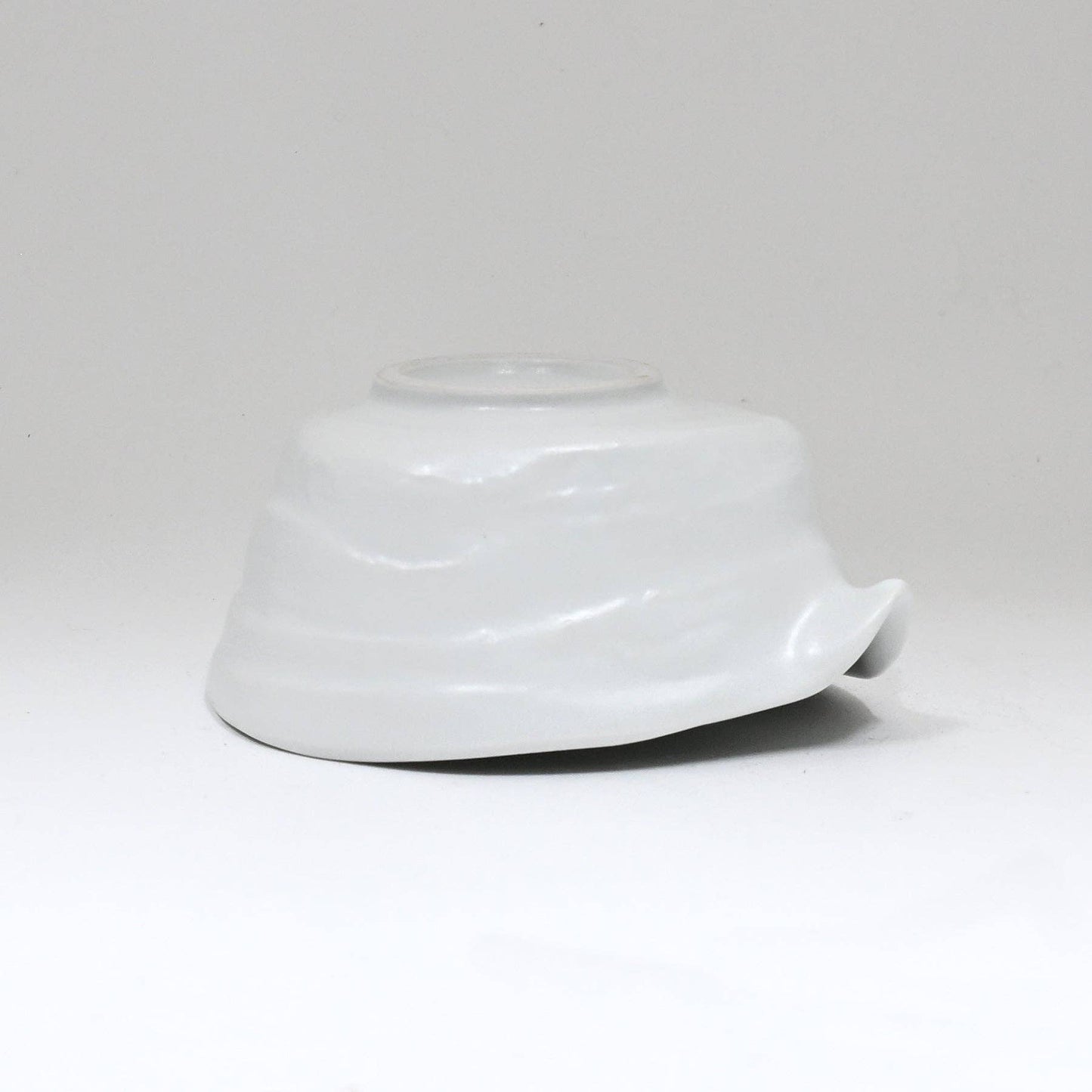 Katakuchi Matcha Bowl With Spout Shiro Matto 12oz Japan
