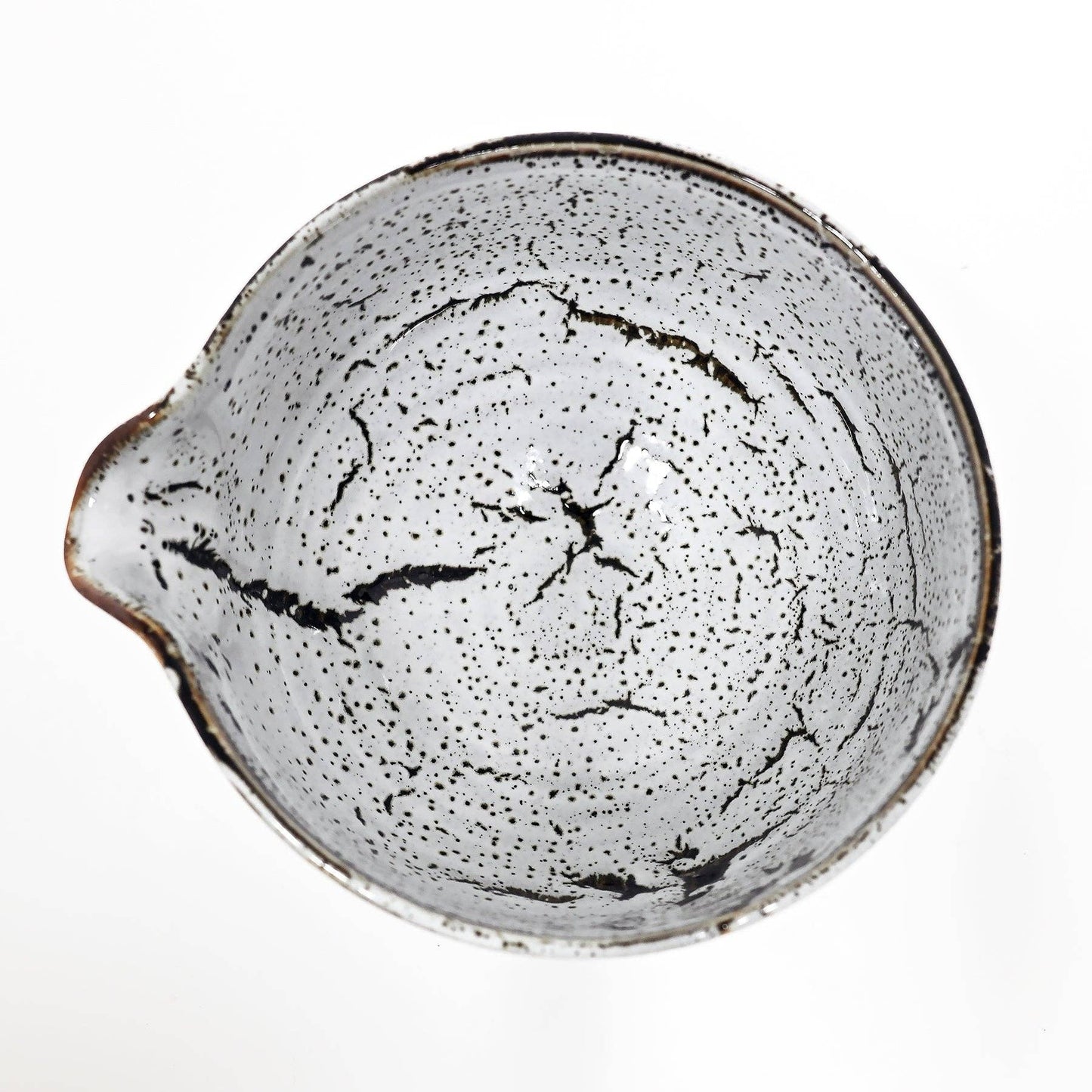 Yukiakari Katakuchi Matcha Bowl With Spout Yuzushiro 12oz Japan
