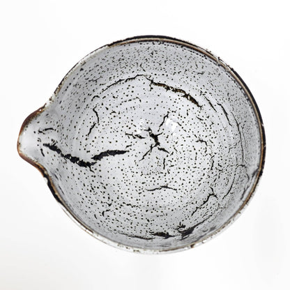 Yukiakari Katakuchi Matcha Bowl With Spout Yuzushiro 12oz Japan