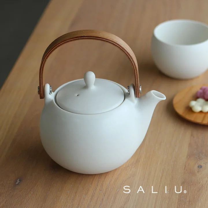 SALIU YUI Earthen Teapot Japanese Tea Pot Gift Set (White)330ml