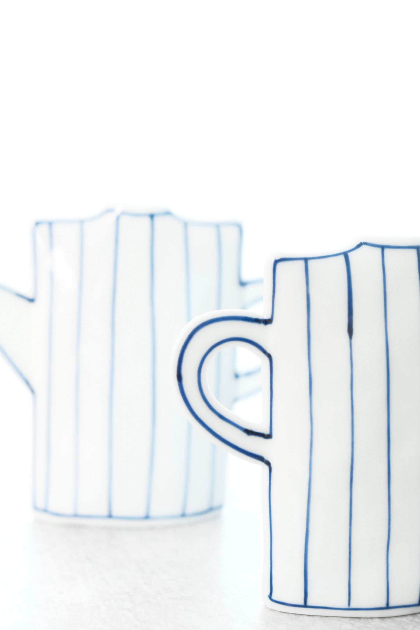Artisans- Mayuki kato-加藤真雪 Reversible design watering can vase