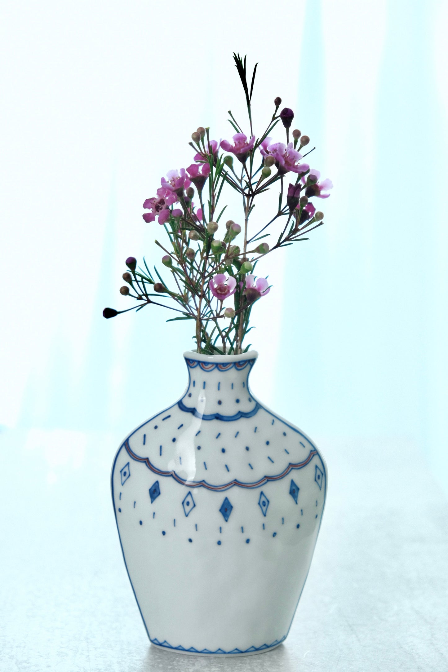 Artisans- Mayuki kato-加藤真雪 Diamond Flower Vase